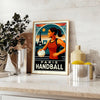 2024年パリオリンピックのハンドボールポスター。スポーツ愛好者にぴったりの鮮やかなデザインで、あなたの空間にゲームの興奮をもたらします。サイズは50x70 cmまたは30x40 cmから選べます。