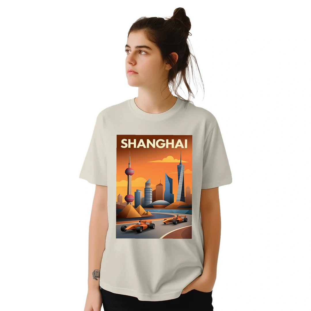 上海F1デザインのTシャツ。モータースポーツファンにぴったりのスタイリッシュなアイテム。高品質コットン使用で快適な着心地。