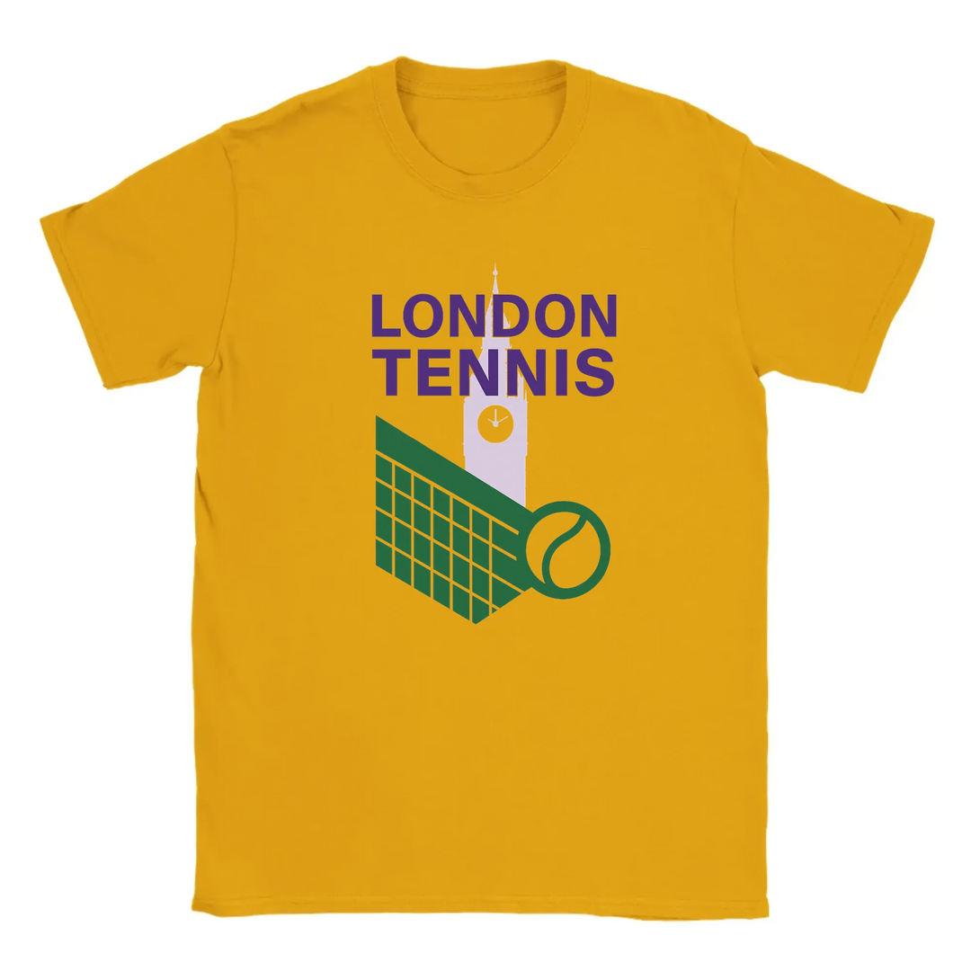 ロンドンのテニスシーンを感じさせる、プレミアムコットン製の快適なTシャツ。スポーツ愛好者やロンドンファンに最適なユニークなデザイン。
