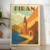 Piran, Slovēnija vintage ceļojumu plakāts Art Deco stilā ar dzīvīgām oranžām un zilām krāsām, kas piešķir telpai šarmu
