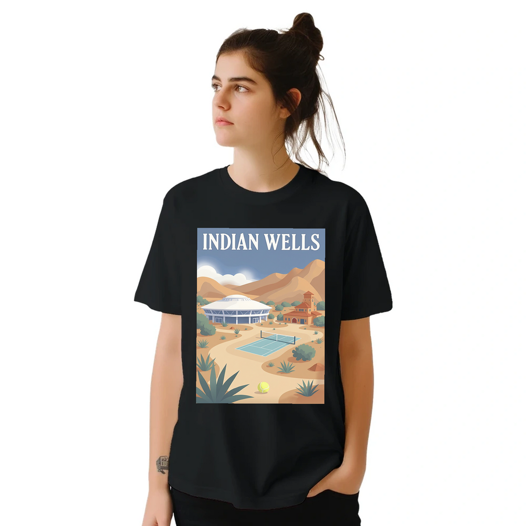 インディアンウェルズのテニスを祝うTシャツ。アメリカのテニスイベントのファンに最適なスタイリッシュなデザイン。柔らかく通気性のあるコットン素材で快適さを提供します。