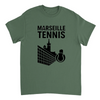 T-shirt Marseille Tennis con design vivace, perfetta per gli appassionati di tennis. Comfort e stile per ogni occasione