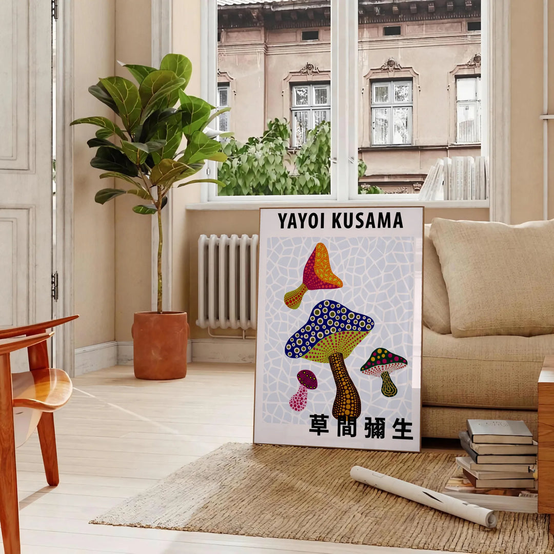 Plakat z motywem grzybów w stylu Yayoi Kusama, w intensywnych czerwonych i zielonych kolorach. Idealny do każdego wnętrza, do