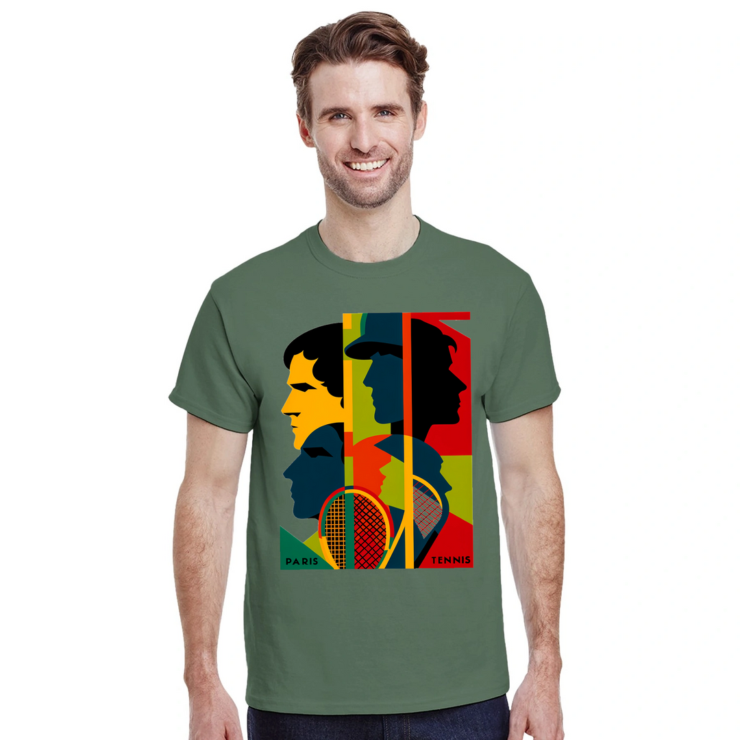 テニス愛好者にぴったりのトーナメントテニスTシャツ。スタイリッシュなデザインで、コートでも観客席でも活躍します。快適なコットン素材で、あなたのワードローブに欠かせない一着です。