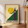 ウィンブルドンテニスの夜を描いたポスター。グレーとグリーンの美しい色合いが特徴で、スポーツ愛好家に最適。部屋をエレガントに演出します。