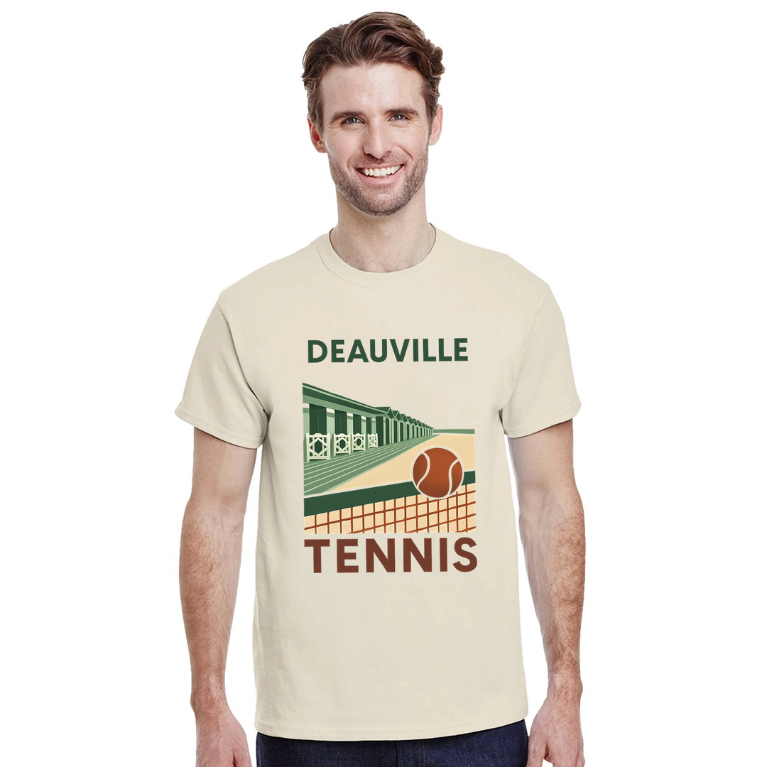 Koszulka tenisowa Deauville łącząca styl i komfort, idealna zarówno na kort, jak i na co dzień. Dostępna w rozmiarach S, M, L