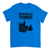 T-shirt Marseille Tennis con design vivace, perfetta per gli appassionati di tennis. Comfort e stile per ogni occasione
